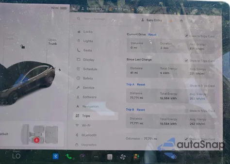 2020 Tesla Model 3 Long Range Dual Motor All-Wheel Drive z USA, uszkodzony, nr VIN 5YJ3E1EB9LF717436